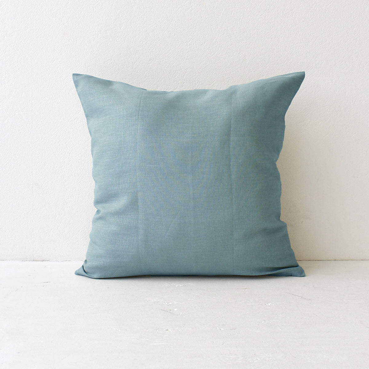 クッションカバー 40×40cm ピュアリネン 日本製 麻100％ 15色 無地 ナチュラルカラー しなやかな艶とシャリ感 リネンとラミーの混紡 丁寧な縫製 オーダー納期10日