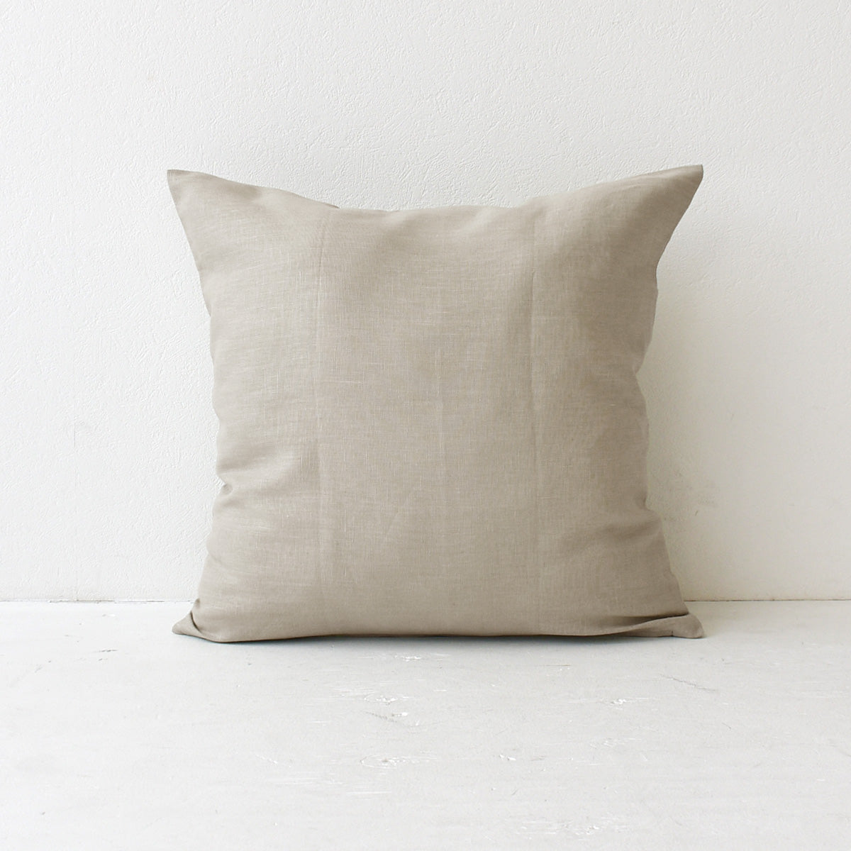 クッションカバー 40×40cm ピュアリネン 日本製 麻100％ 15色 無地 ナチュラルカラー しなやかな艶とシャリ感 リネンとラミーの混紡 丁寧な縫製 オーダー納期10日