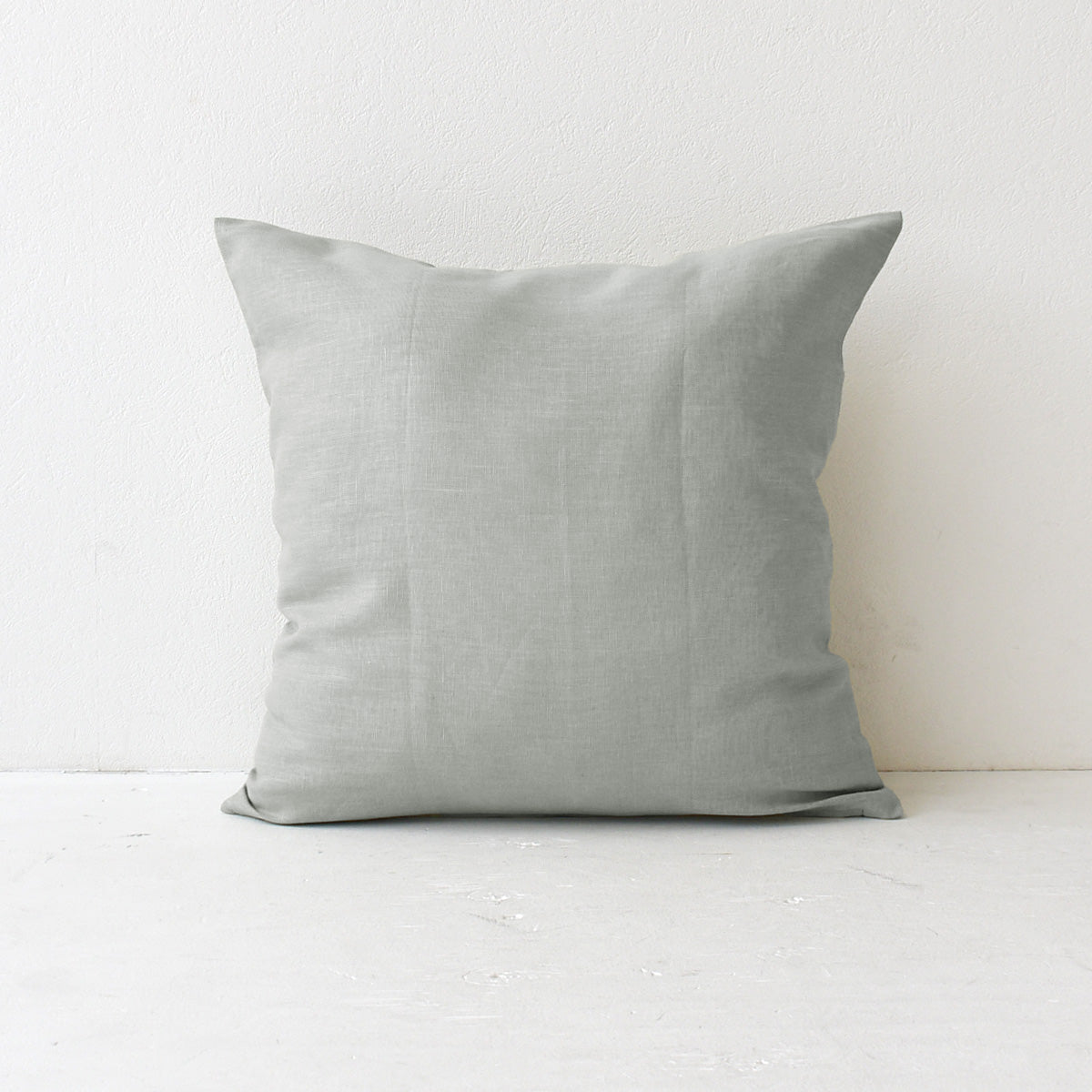 クッションカバー 40×40cm ピュアリネン 日本製 麻100％ 15色 無地 ナチュラルカラー しなやかな艶とシャリ感 リネンとラミーの混紡 丁寧な縫製 オーダー納期10日