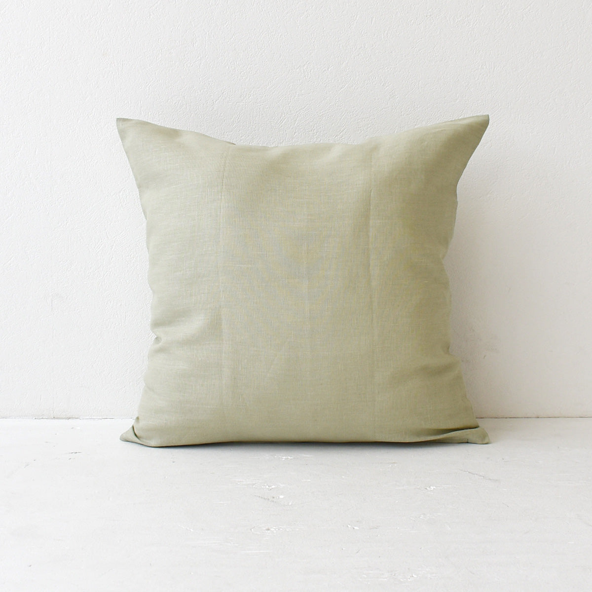 クッションカバー 40×40cm ピュアリネン 日本製 麻100％ 15色 無地 ナチュラルカラー しなやかな艶とシャリ感 リネンとラミーの混紡 丁寧な縫製 オーダー納期10日