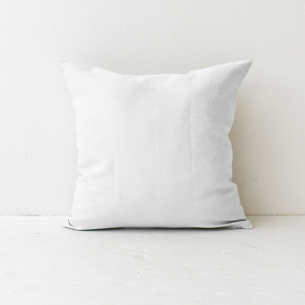 クッションカバー 40×40cm ピュアリネン 日本製 麻100％ 15色 無地 ナチュラルカラー しなやかな艶とシャリ感 リネンとラミーの混紡 丁寧な縫製 オーダー納期10日